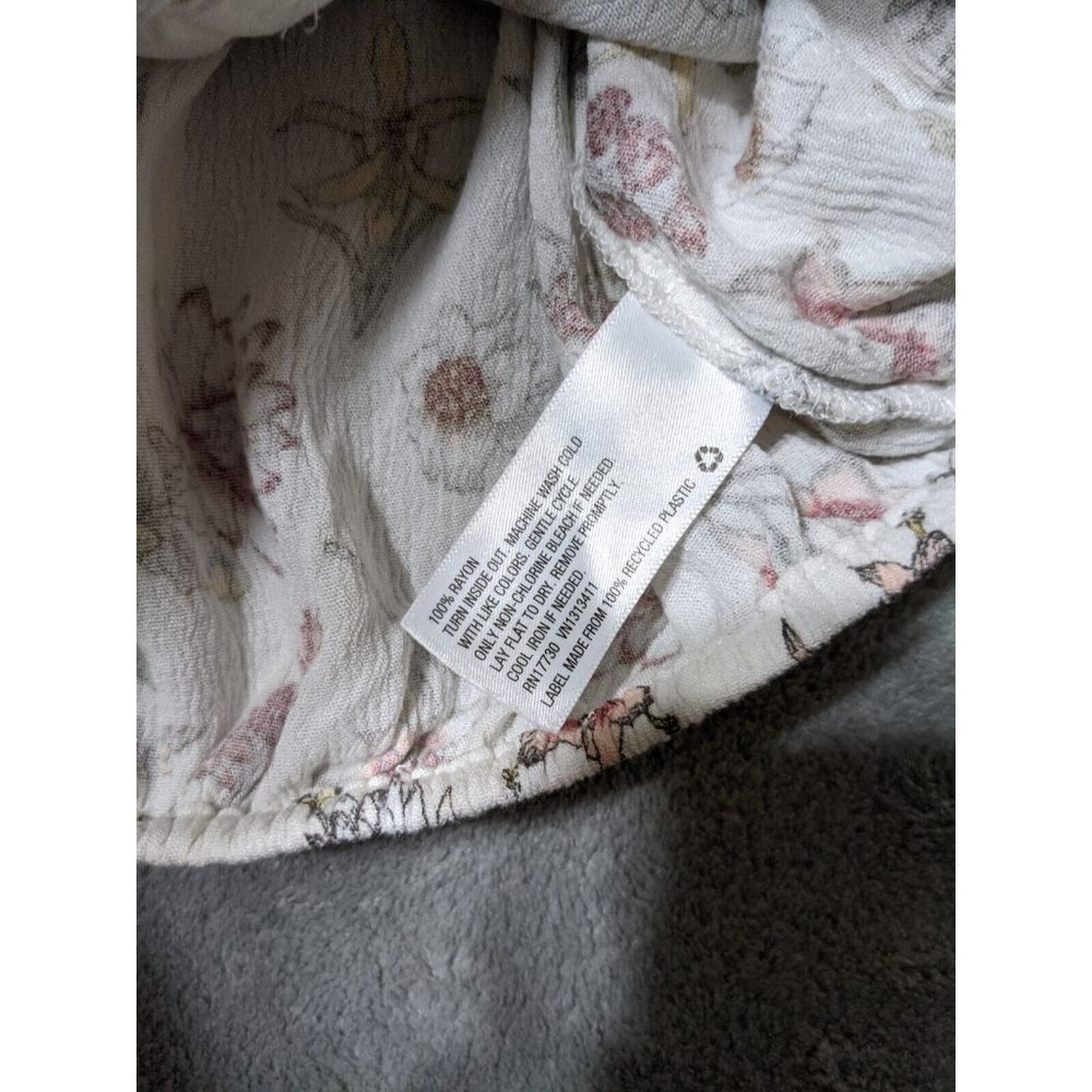 🍑XHILARATION Women 100% Rayon Knit Top Cropped Floral Multicolor MEDIUM (8-10) - Picture 3 of 11